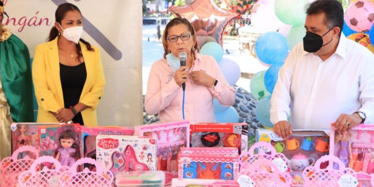 Invitan a los Reyes Magos a donar juguetes para niños y niñas de escasos recursos