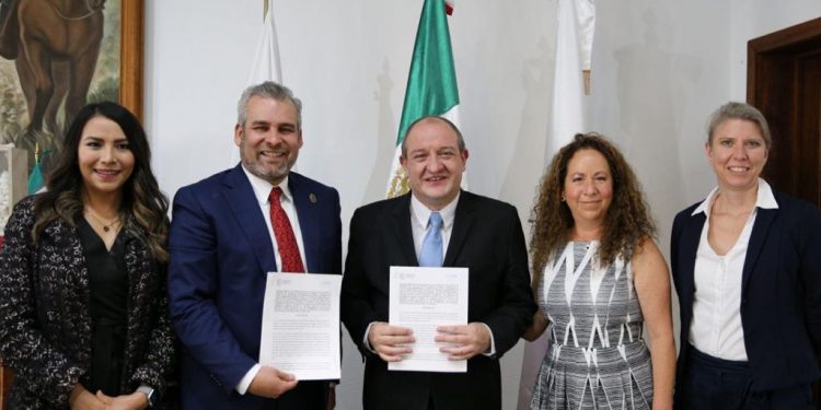 Firma Bedolla convenio con Unicef para impulsar acciones a favor de los infantes y adolescentes michoacanos