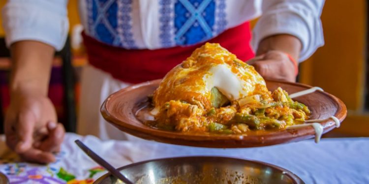 Del almuerzo hasta la cena: cocina tradicional en la Casa Michoacán