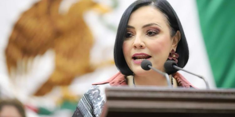 Feminicidios a menores de edad deben ser severamente castigados: Adriana Hernández Íñiguez