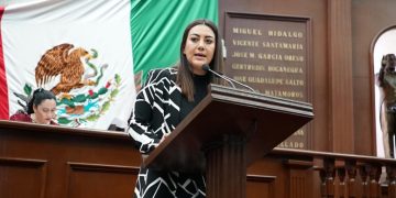 Presenta Mónica Valdez creación del Centro Michoacano de Salud Mental