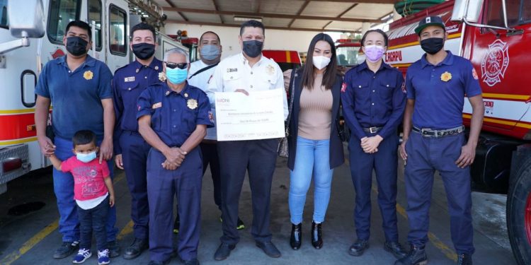 Realiza Mónica Valdez diversas actividades en su distrito