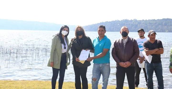 Con gran éxito se realizó la competencia de canotaje en Lago de Zirahuén: Araceli Saucedo