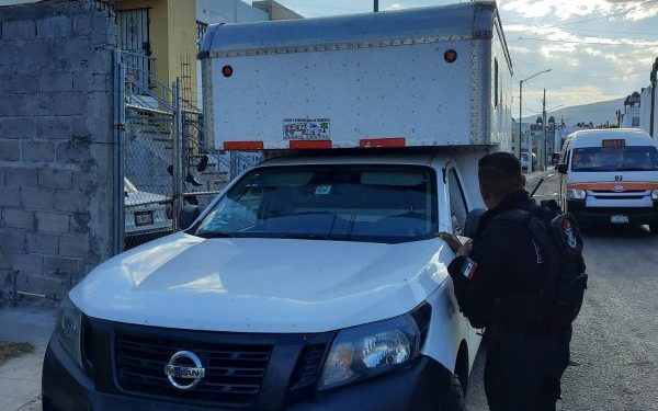 Recupera policía tarimbarense camioneta con reporte de robo