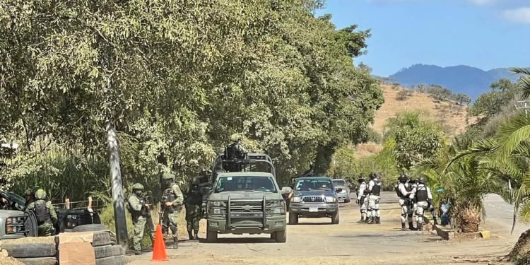 Persistencia del Diputado Paco Huacus con resultados en la región de Tepalcatepec en favor de la seguridad