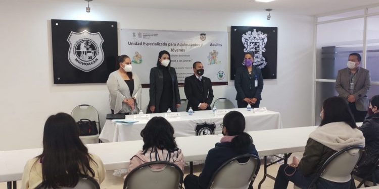 Niñas, niños, adolescentes y adultos jóvenes en conflicto con la ley penal, participan en taller de manejo de emociones