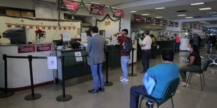 Atendidos durante enero, más de 155 mil trámites de reemplacamiento en ventanilla: SFA