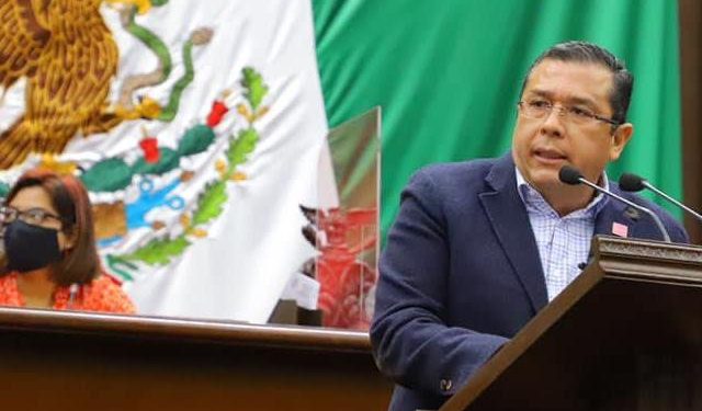 Son tiempos de canallas, Hernández Peña representa la corrupción: Barragán