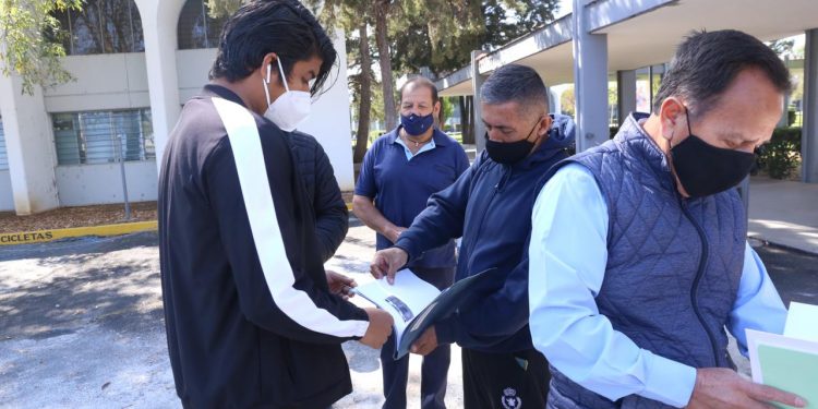 Este fin de semana, SFA mantiene abiertos módulos para reemplacamiento