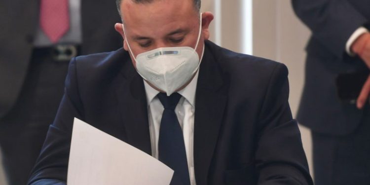 Respaldará Carlos Quintana amparo contra legalización de autos “chocolate”