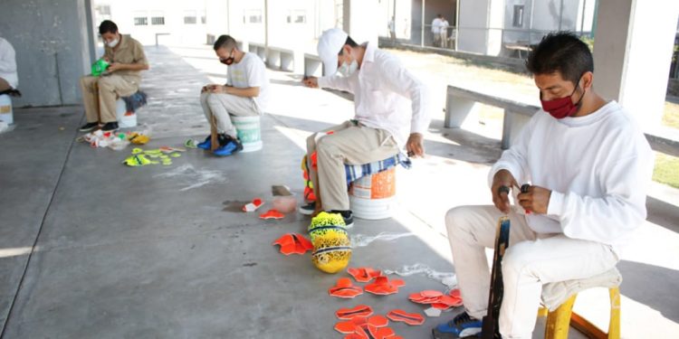 Con empleo, impulsa Sistema Penitenciario reinserción social de internos