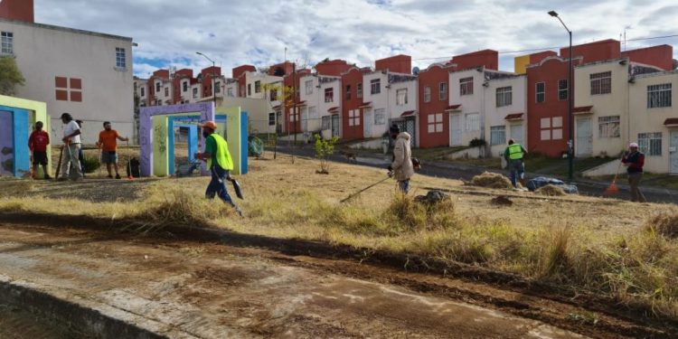 Realizan jornada integral de servicios en Lomas de La Maestranza