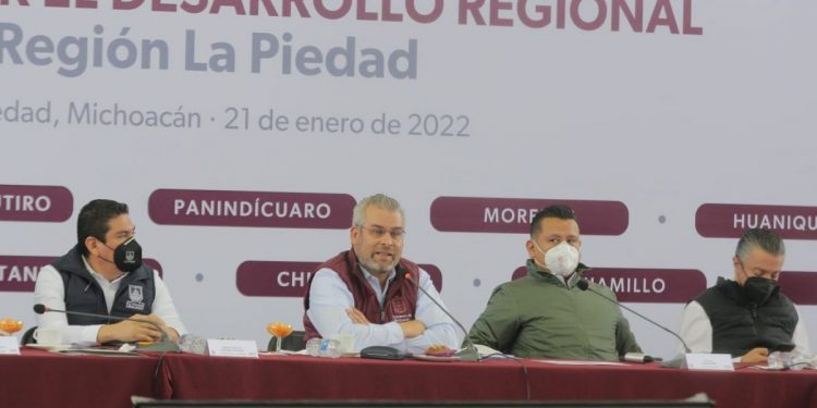Más de mil 100 mdp en inversiones proyectados para el desarrollo de región Bajío: Bedolla
