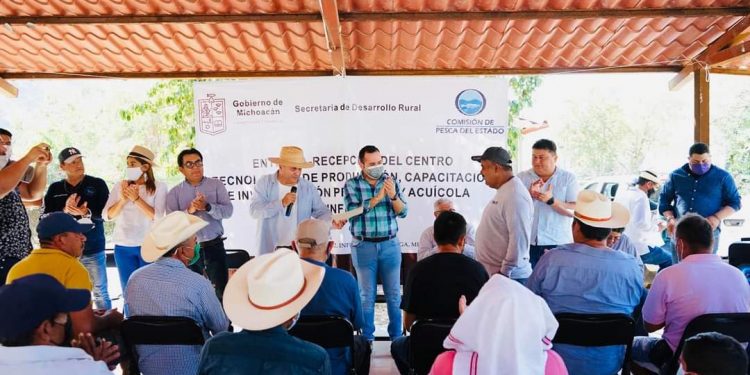 Se hizo justicia a productores acuícolas de Infiernillo: Reyes Galindo