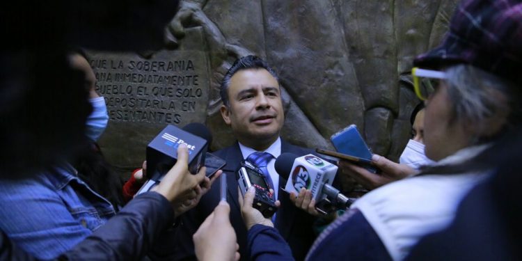 Inviolable el derecho a la información: Fidel Calderón