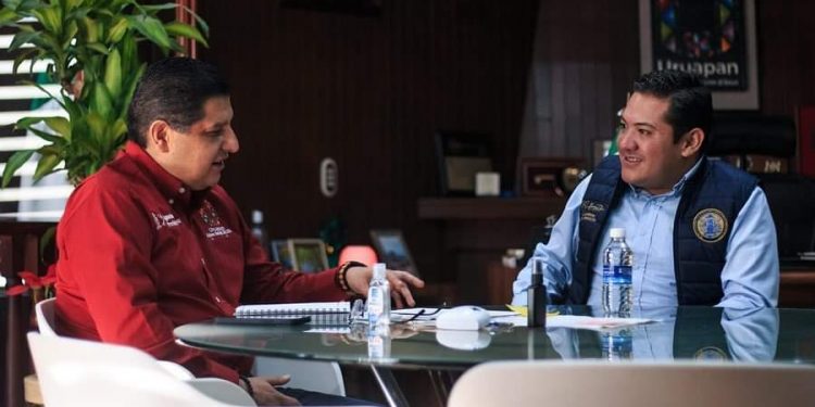 Con acciones intermunicipales alcaldes de San Juan Parangaricutiro y Uruapan buscan el desarrollo de sus municipios: Jesús Espinoza Rochin