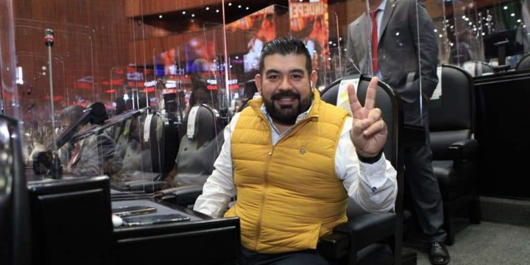 Firme el trabajo legislativo y de gestión: Paco Huacus