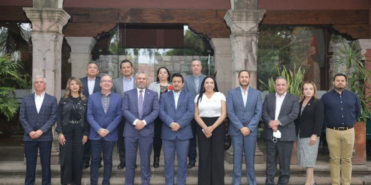 Vamos a trabajar en unidad por Michoacán: Mauricio Prieto