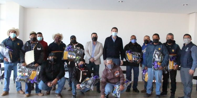 Con entrega de insumos, garantizan seguridad laboral a trabajadores del ayuntamiento