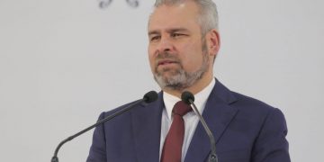 Industria aguacatera no está detenida, exporta y atiende el mercado nacional: Bedolla