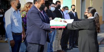Conmemoran Día de la Bandera Mexicana en Tarímbaro