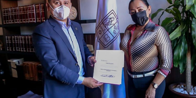 Entrega Torres Piña nombramiento a Elvia Higuera como subsecretaria de Derechos Humanos