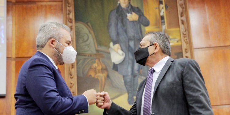 Asiste gobernador a informe de actividades del Poder Judicial