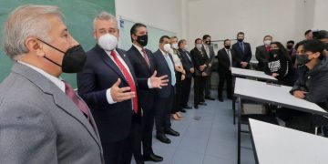 Reconoce Gobierno de Michoacán a UMSNH por regresar a clases presenciales