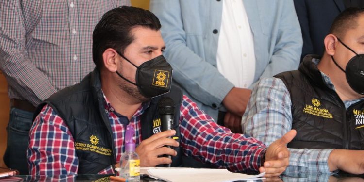 El PRD ayuda gratuitamente a tramitar amparos para poder vacunar a menores de 13 años: Octavio Ocampo