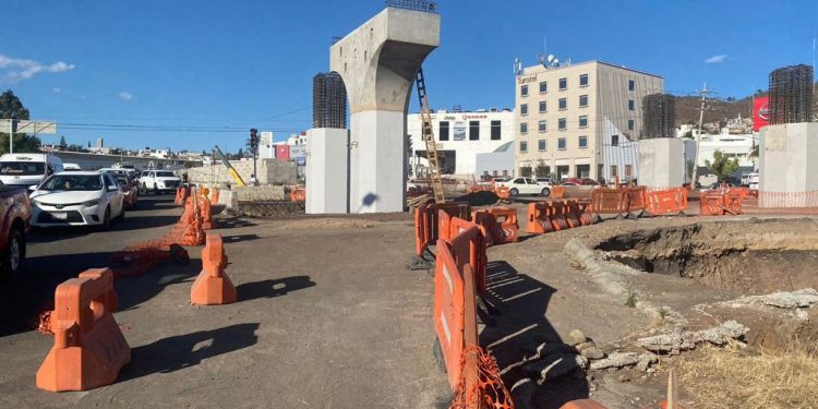 Reforzará SCOP medidas preventivas y de seguridad en distribuidor vial Mil Cumbres