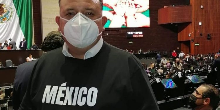 Demanda Carlos Quintana garantizar tratamientos y atención médica a niñas y niños con cáncer