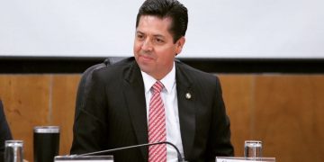 Elevar a rango constitucional el turismo, propone Antonio García