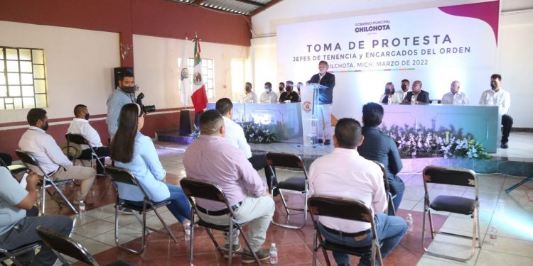 Acude SSP a la toma de protesta de los jefes de Tenencia y encargados del orden, en Chilchota