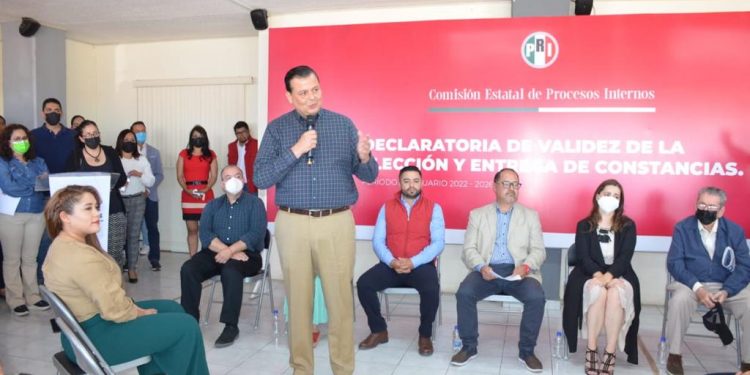 Vamos a revolucionar al PRI: Memo Valencia