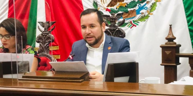 Convoca Reyes Galindo a ayuntamientos de Michoacán a unirse a la campaña “La Hora del Planeta”