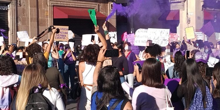 Mujeres Policías generan confianza durante la marcha del 8M en Morelia: SSP
