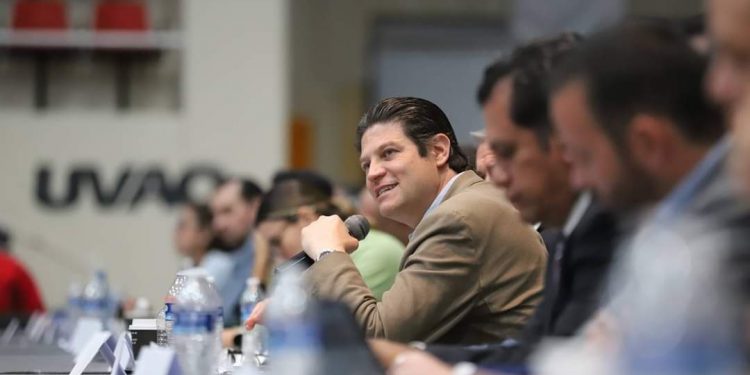 En Morelia, las leyes y los reglamentos se tienen que cumplir: Alfonso Martínez Alcázar