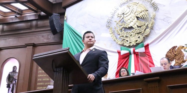 Se debe garantizar acceso a información y justicia de personas con discapacidad: Víctor Zurita