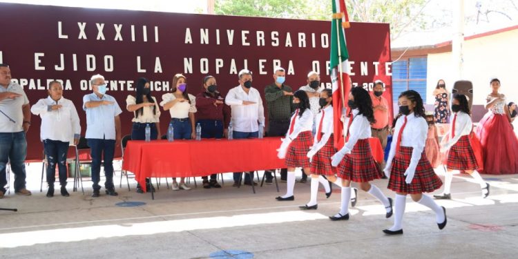 Celebran aniversario del Ejido La Nopalera en Apatzingán