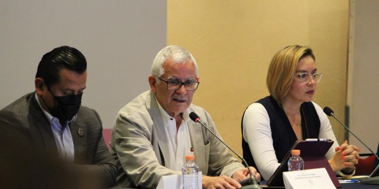 Llama SEE a padres y maestros a realizar un pacto por la educación