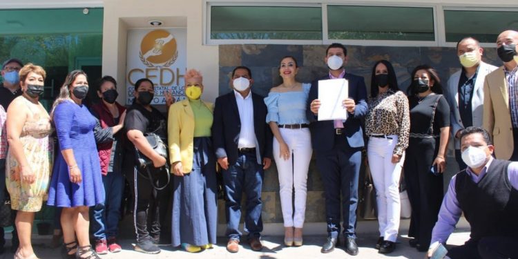 Presenta PRD queja ante CEDH contra el exceso de fuerza pública en la marcha por el 8M