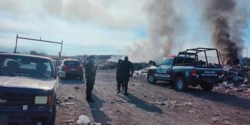 En Apatzingán, controlado  incendio en el basurero