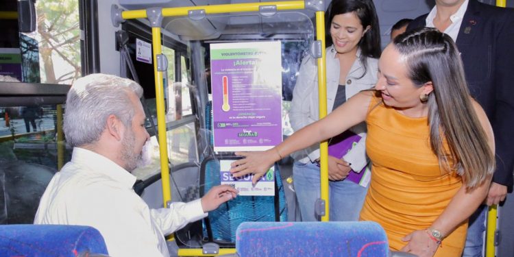 Presenta Gobierno de Michoacán, Programa de Prevención y Atención de la Violencia contra Mujeres en el Transporte Público