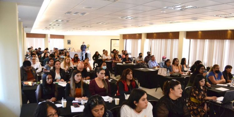 Capacitan a Servidores de la Nación de región Morelia