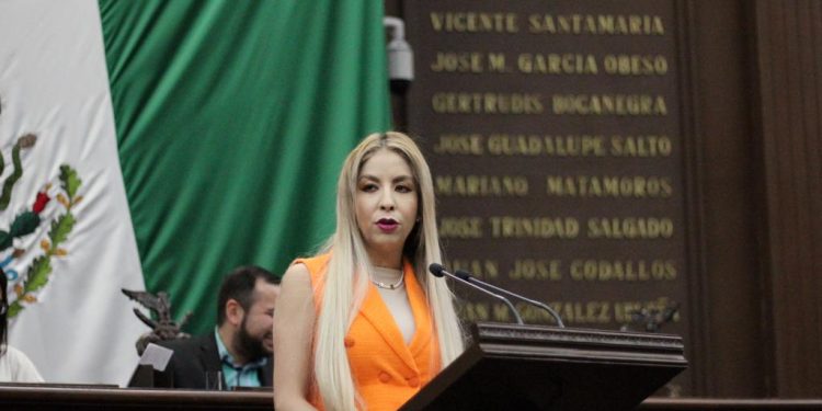 Presenta Belinda Hurtado iniciativa para eliminar pago por extravío de comprobantes fiscales