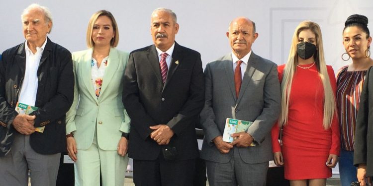 Comunidades de aprendizaje un cambio radical en la enseñanza: Dip. Belinda Hurtado