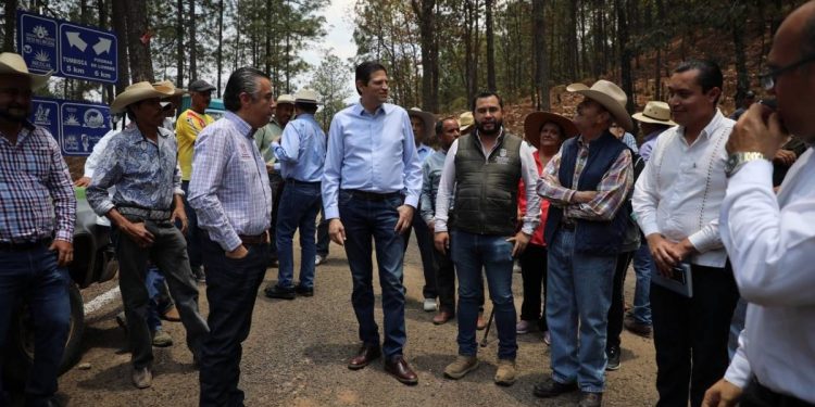 Refrenda Alfonso Martínez respaldo a Tumbisca y comunidades de Morelia