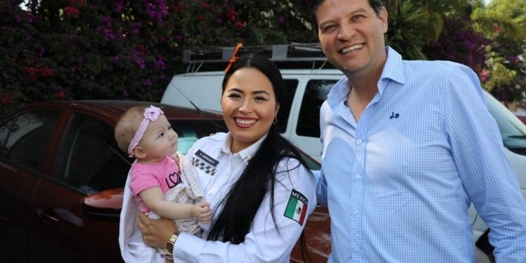 Mujeres trabajadoras y madres de familia, ejemplo de esfuerzo y arduo trabajo: Alfonso Martínez