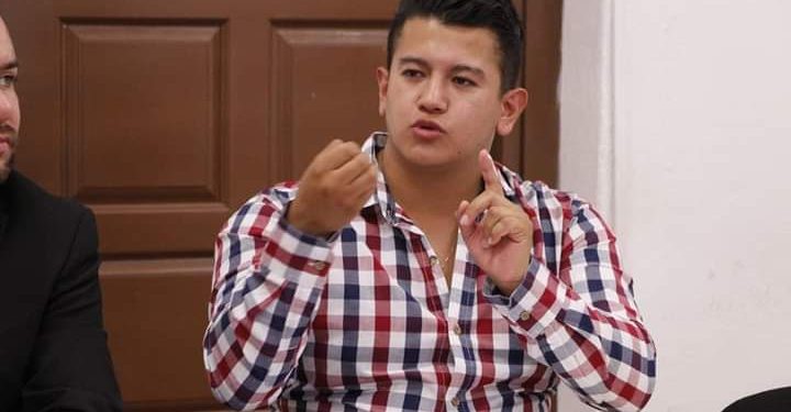 Necesario facilitar acceso a perros guía para personas con discapacidad visual: Víctor Zurita