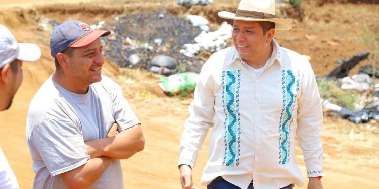 Capula refente nacional e internacional en la producción de artesanías: Barragán